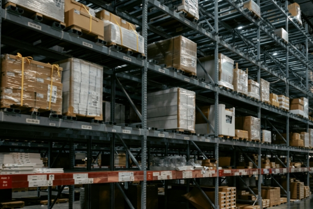 Almacenamiento temporal industrial: cómo responder a los picos de demanda sin obra civil